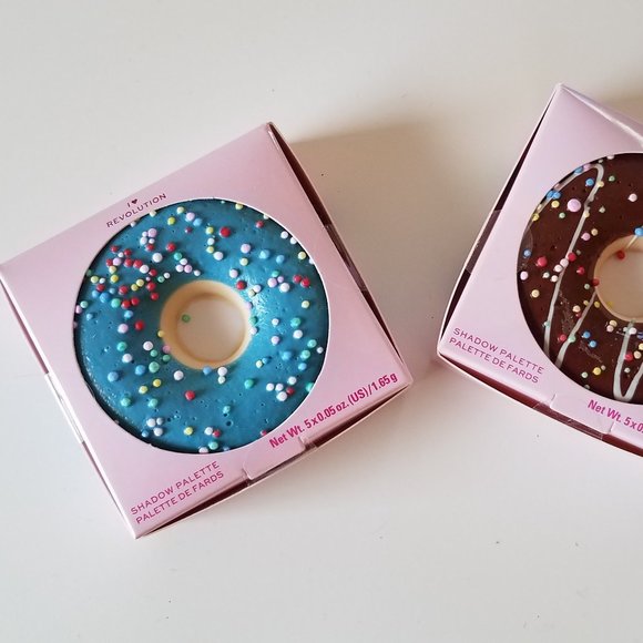 New I heart Revolution Chocolate Dipped & Bluberry Crush Donuts Palette - Picture 2 of 7